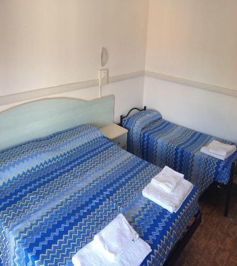 Carol Hotel 3*
