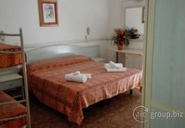 Hotel Carol